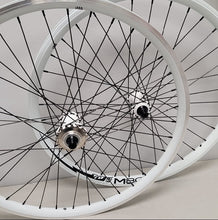 Load image into Gallery viewer, CUSTOM PROFILE/TNT CASSETTE 26x1.75" 36H 3/8" CASSETTE WHEELSET WHITE